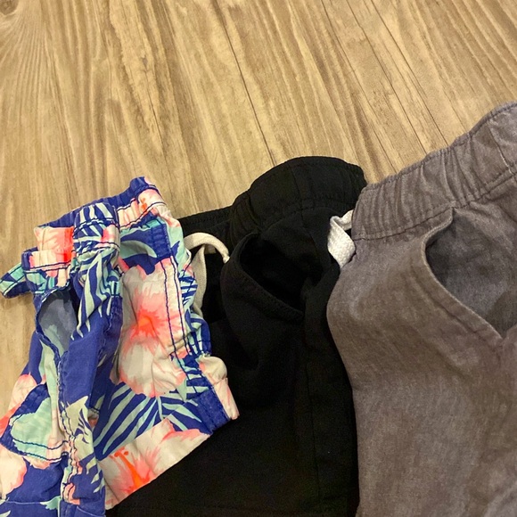 **3pk** of 18 month old Boys shorts (1 Carters and 2 Cat and Jack brand) - Picture 9 of 16